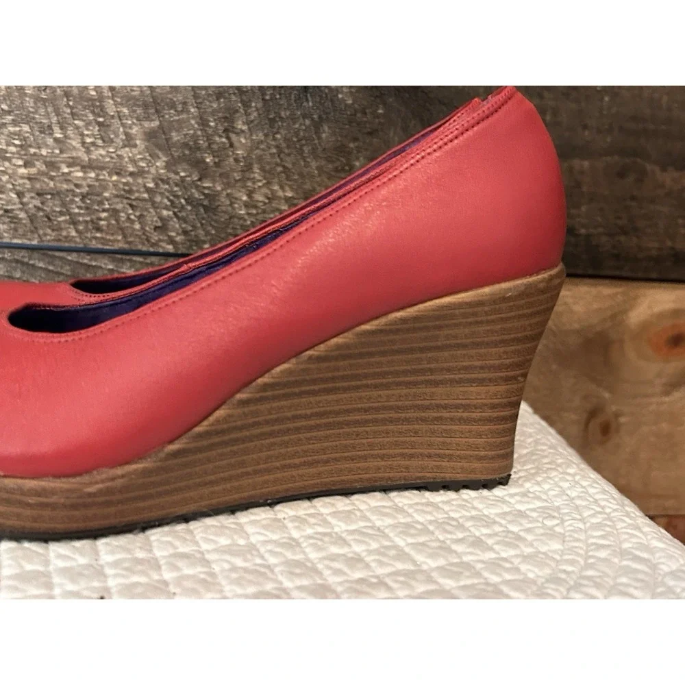 CROCS product pair